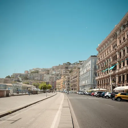 Daire Centrally Located By The Sea Prestigious Napoli