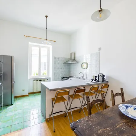 Daire Centrally Located By The Sea Prestigious