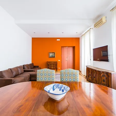 Daire Centrally Located By The Sea Prestigious Napoli